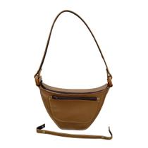Bolsa Feminina Mão e Ombro Couro Genuíno RMarq Collection Bolsa Feminina Mão e Ombro Couro Genuíno RMarq Collection