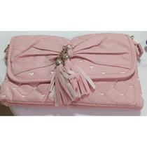 Bolsa Feminina Matelassada com Detalhe em Laço.