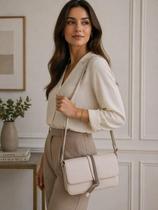 Bolsa Feminina Pequena Bella Paulla Transversal Tiracolo Estilo Minimalista Bolsa Feminina Pequena Bella Paulla Transversal Tiracolo Estilo Minimalista