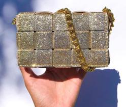 Bolsa feminina sintética com alça transversal de corrente com brilho