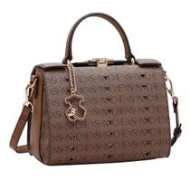 Bolsa Feminina Transversal Alça Mão Coração Strass Chenson Bolsa Feminina Transversal Alça Mão Coração Strass Chenson