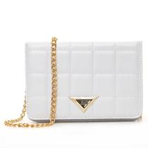 Bolsa feminina transversal bordada com corrente super versátil ideal para o dia a dia