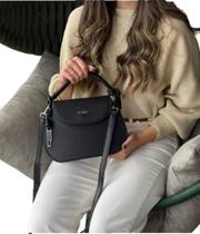 Bolsa Feminina Transversal com Alça em Corda Preta Acessório Moderno para Uso Diário Bolsa Feminina Transversal com Alça em Corda Preta Acessório Moderno para Uso Diário