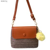 Bolsa Feminina Transversal Palha / Rafia com Pompom 4040 - Snails