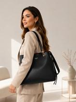 Bolsa Feminina Veryrio de Ombro ou Transversal com 3 Divisórias