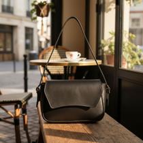 Bolsa Flap Curvo De Ombro E Transversal Com Alça Regulável Bolsa Flap Curvo De Ombro E Transversal Com Alça Regulável
