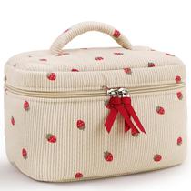 Bolsa grande de maquiagem acolchoada de viagem Prite Corduroy para mulheres Bolsa de cosméticos de algodão floral Coquette Aesthetic Floral Organizer (morango)