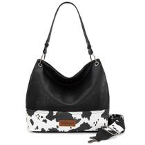 Bolsa Hobo Montana West Wrangler em material vegano WG20-9181BK