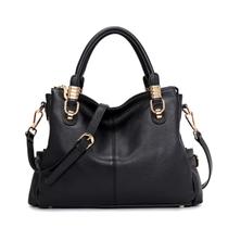 Bolsa Kattee Soft feminina de couro genuíno preta