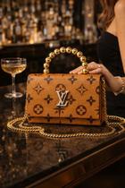 Bolsa Luxo Monograma Preto Dourado - Ouro - Bege ecuro - Amarelo - Lisa Bolsa Luxo Monograma Preto Dourado - Ouro - Bege ecuro - Amarelo - Lisa