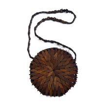 Bolsa Madeira Escura Redonda Porta-Celular Alça Longa