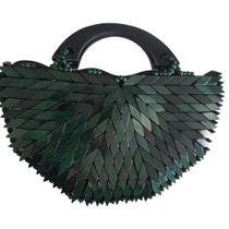 Bolsa Madeira Verde Meia Lua Mão Corte Reto 29cm x 16 cm Bolsa Madeira Verde Meia Lua Mão Corte Reto 29cm x 16 cm