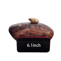 Bolsa marmorizada castanho em acrílico com alça Bolsa marmorizada castanho em acrílico com alça