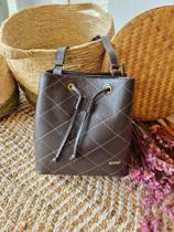 Bolsa Marrom Black Versus Bolsa Marrom Black Versus