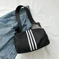 Bolsa Mensageiro Cilíndrica Esportiva Feminina Casual Leve Grande Capacidade Bolsa Mensageiro Cilíndrica Esportiva Feminina Casual Leve Grande Capacidade
