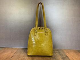 Bolsa Mochila Amarelle Vintage em Couro Croco Feminina