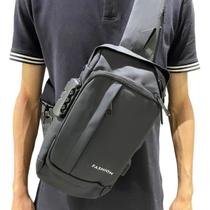Bolsa Mochila Transversal Peitoral Ombro Shoulder Cor Preto Impermeavel Antiroubo