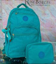 Bolsa na cor Azul turquesa, bolsa versatil, para seu momento de escola ou lazer, super elegante.