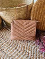 Bolsa Nude Versus Bolsa Nude Versus