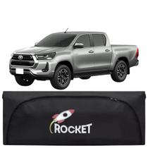 Bolsa Para Caçamba Toyota Hilux 1997 A 2026 200Litros Escrita Em Bordado Rocket Bolsa Para Caçamba Toyota Hilux 1997 A 2026 200Litros Escrita Em Bordado Rocket