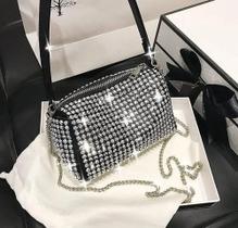 Bolsa preta com pedras brilhantes LD modas