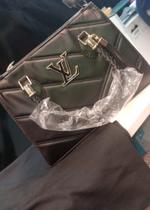 Bolsa quadrada cor preto