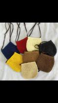 Bolsa quadrada pequena com alça Bolsa quadrada pequena com alça