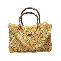 Bolsa Sacola de Ombro e Tiracolo Chiquetê Bolsa Sacola de Ombro e Tiracolo Chiquetê