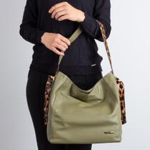 Bolsa sacola de ombro em couro estampado Mara