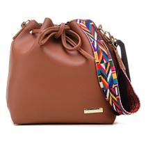 Bolsa Saquinho Alice Monteiro Modelo Peruana Com 2 Alças 1 Colorida Alça Transversal Ajustável e Removível Bolsa Saquinho Alice Monteiro Modelo Peruana Com 2 Alças 1 Colorida Alça Transversal Ajustável e Removível