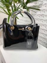 Bolsa satchel media verniz preta Bolsa satchel media verniz preta