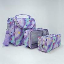 Bolsa Térmica Noah + Estojo Duplo Alto + Necessaires Liah Média - Planets Lilás Bolsa Térmica Noah + Estojo Duplo Alto + Necessaires Liah Média - Planets Lilás