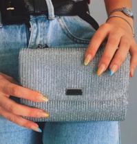 Bolsa tira colo com glitter prata Bolsa tira colo com glitter prata