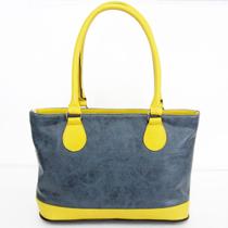 Bolsa tiracolo em material sintético maria adna