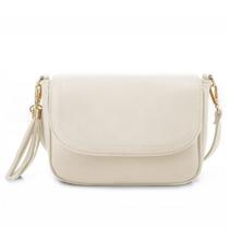 Bolsa tiracolo EVVE Small Flap Saddle em material vegano esbranquiçado