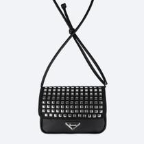 Bolsa Tiracolo Tweenie Preta com Tachas Prata 580.207 Bolsa Tiracolo Tweenie Preta com Tachas Prata 580.207