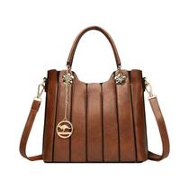 Bolsa Tote de Couro Luxuosa - Grande Capacidade, 3 Compartimentos, Alça de Ombro e Crossbody