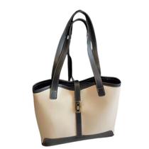 Bolsa Tote Feminina Bicolor com Alças Duplas e Fechamento Metálico - Ultra Resistente