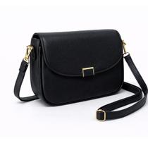 Bolsa Transversal Feminina Compacta com Alça Ajustável - Preto