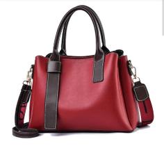 Bolsa vermelha com alça