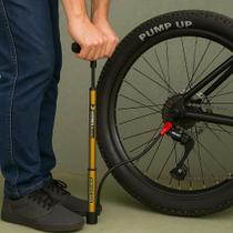 Bomba De Ar Vertical De Mão 30cm Compacto Leve Cabo Alumínio Trava Nos Pés