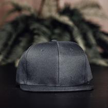 Boné aba reta snapback - Relevo Boné aba reta snapback - Relevo