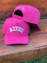 Boné Aztec Escrita Suede Rosa