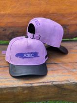 Boné Aztec Strapback Pichado Suede Aba Couro Lilás Boné Aztec Strapback Pichado Suede Aba Couro Lilás