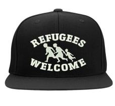Boné Bordado - Refugees Welcome Bem Vindos Refugiados Antifa