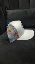 Boné branco com floral masculino aba torta