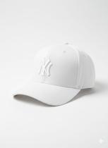 Boné Branco Ny Com Fecho Em tiras autocolantes Boné Branco Ny Com Fecho Em tiras autocolantes