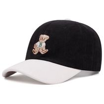 Boné de beisebol, chapéu liso de veludo com lindo bordado de urso Boné de beisebol, chapéu liso de veludo com lindo bordado de urso