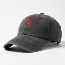 Bone Estilo Scuderia Ferrari Retro Minimalista F1 Desbotado - Vermelho Bone Estilo Scuderia Ferrari Retro Minimalista F1 Desbotado - Vermelho