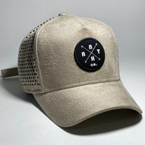 Boné Estiloso Anth Co Camurça Perfurado A Laser Fitão Lindo